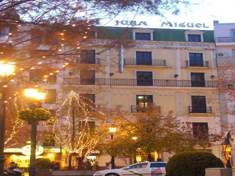 Eurostars Puerta Real Hotel Granada Bagian luar foto